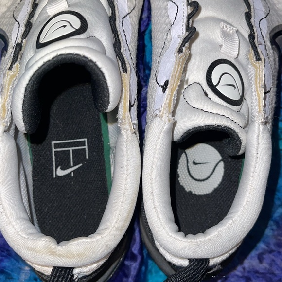 Nike Court Black, White and Silver Sneakers (Missing Laces) - Picture 9 of 12